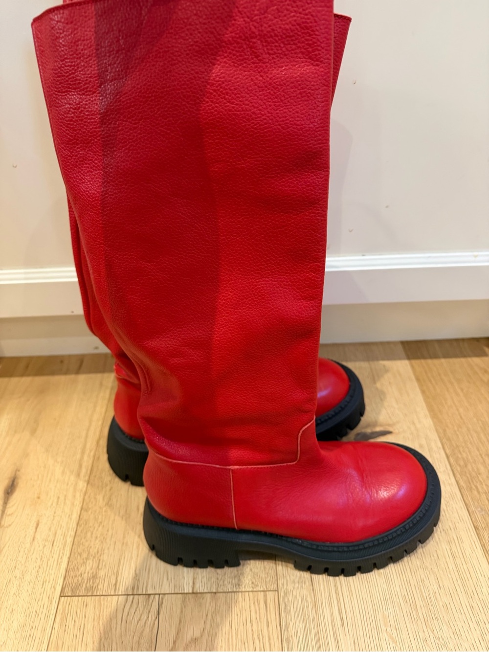L’intervalle size 39 Red Tall Leather Boots with Rugged Black Sole